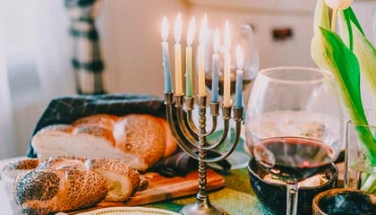 开云体育下载-师傅拿徒弟疗伤 瓜帅又在心爱的“鸡肋”里找回好运